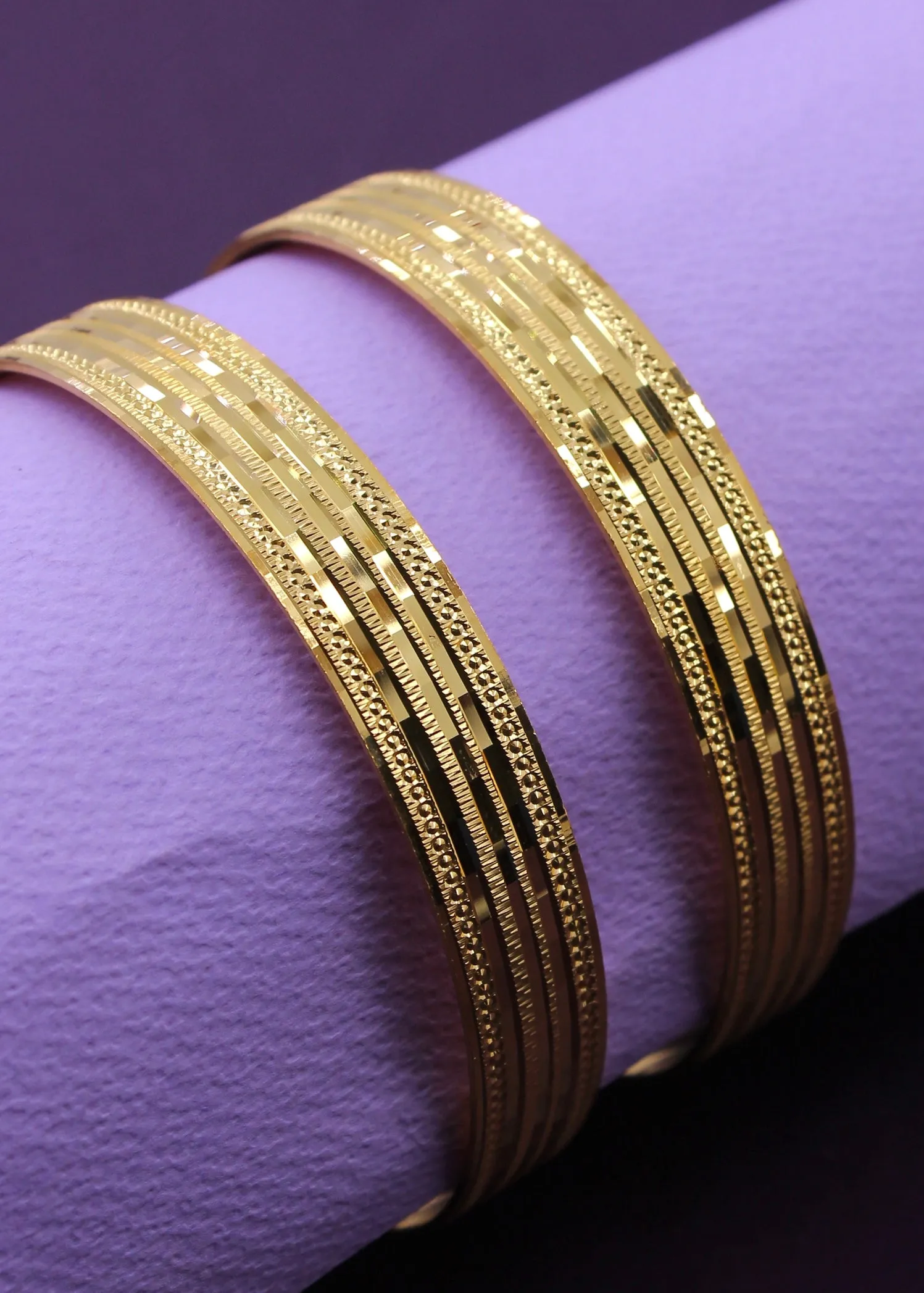 ALLURING GOLD PLATED BANGLES