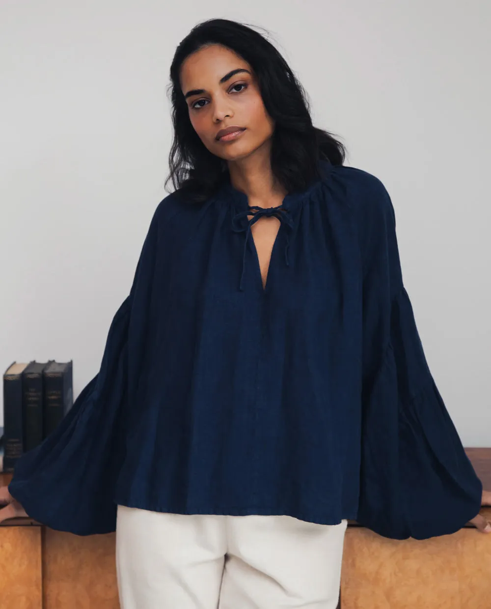 Francesca Linen Top In Navy