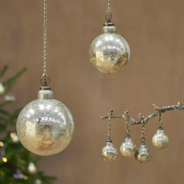 Rustic Gold Round Baubles - Set of Four